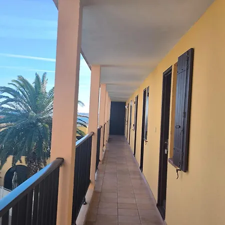 Location De Bord De Appartamento Gruissan